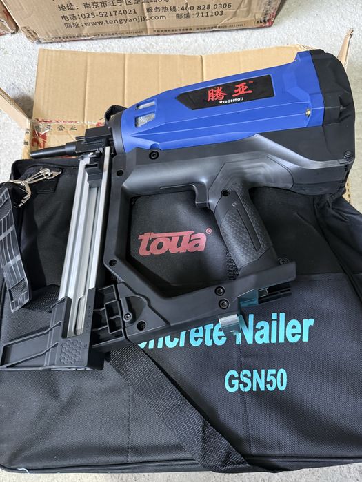 Аккумляторный/газовый монтажный пистолеты toua в ассортименте