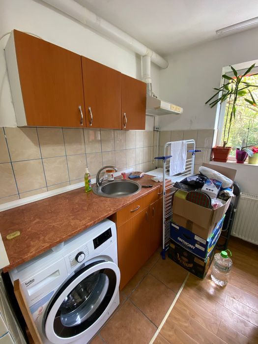 Proprietar garsoniera de vanzare etaj 1 UMT