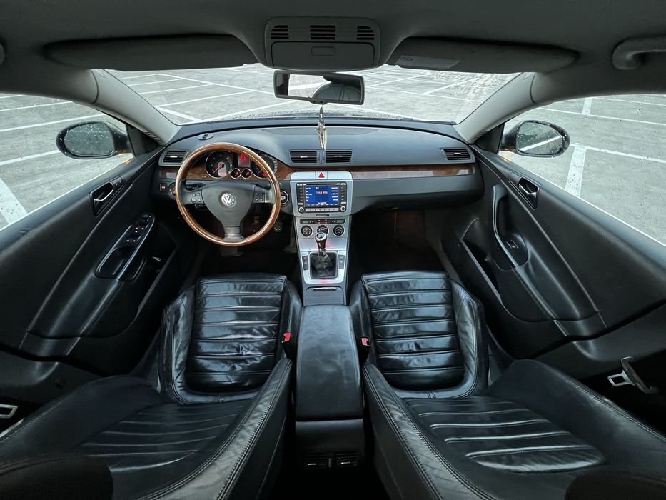 Vand Volkswagen Passat B6 Break Highline 2.0TDI din 2007 foarte DOTAT!