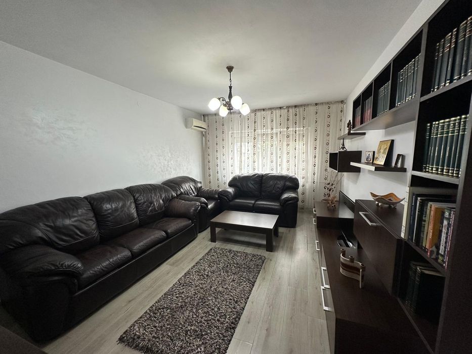 Inchiriez apartament 3 camere in Oradea