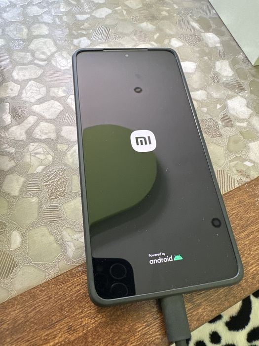 Redmi note 13 5g  256 гб 8гб рам, остатъчна гаранция