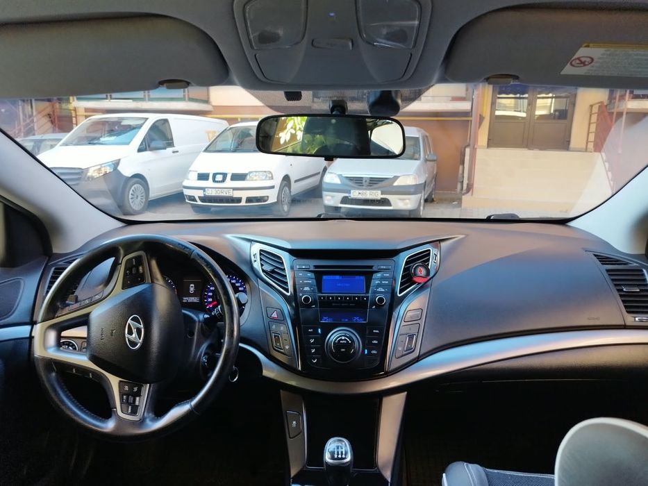 Vând Hyundai i40