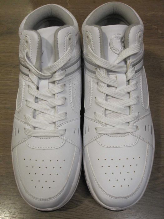 Маратонки тип ролкови кънки