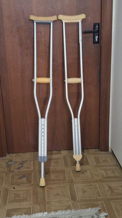 Костыли подмышечные