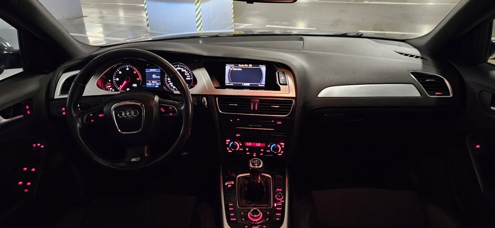Vand AUDI A4 2.0 diesel, an 2011, S-Line fabrica, LED, Acte Zi