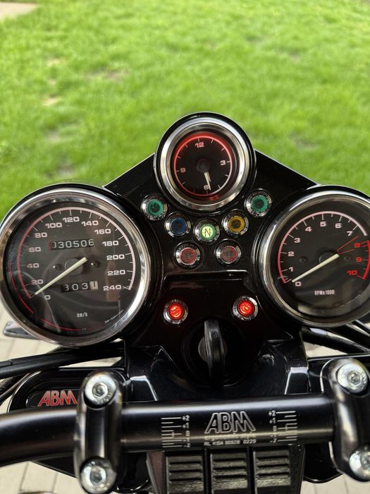 Bmw R1100r.