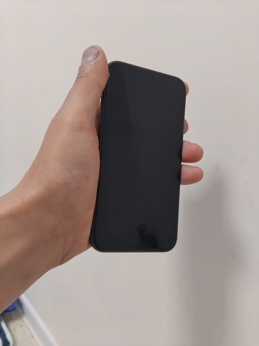 Айфон 12,64гиг,,