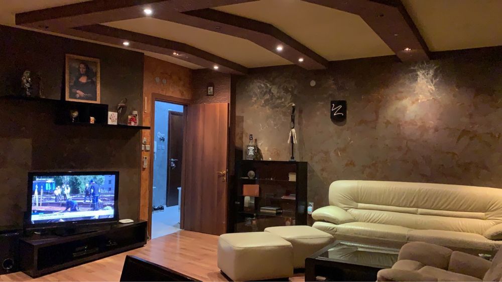 Продава се Тристаен апартамент в Силистра, Митница - 135 кв.м за 1186 €/кв.м - Снимка #6