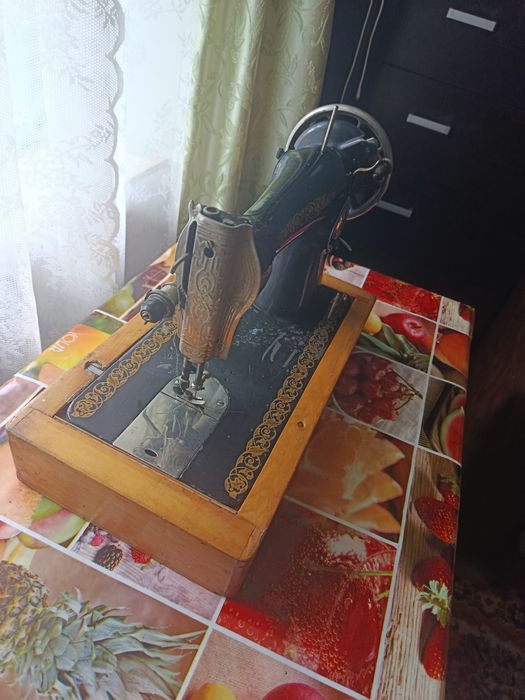 Продам  швейную машинку ручная