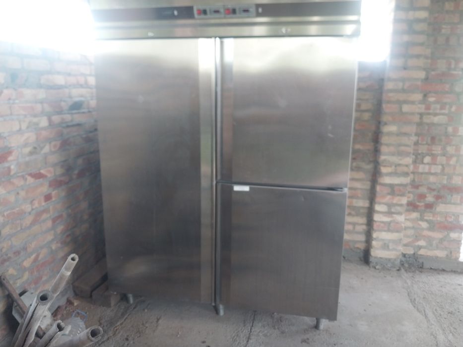Продам холодильник