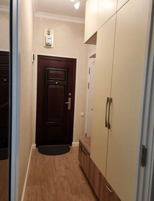 Срочно ‼️2 комнатная с обстановкой  8кв Чиланзар