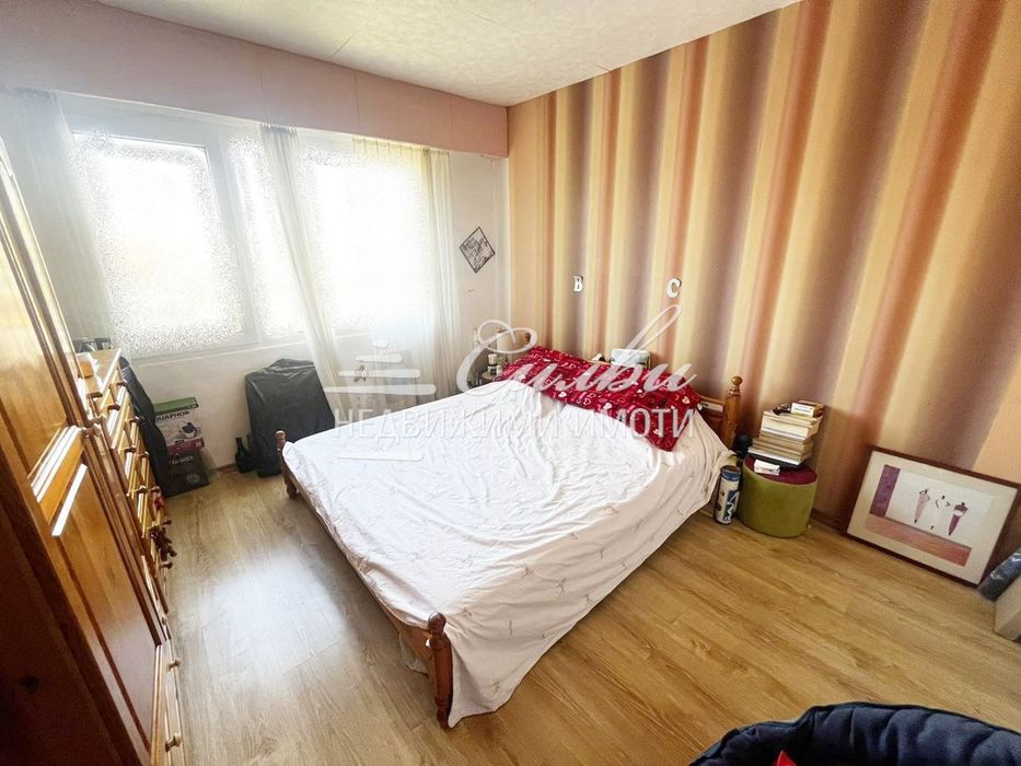 Продава се Тристаен апартамент в Шумен, Тракия - 81 кв.м за 693 €/кв.м - Снимка #3