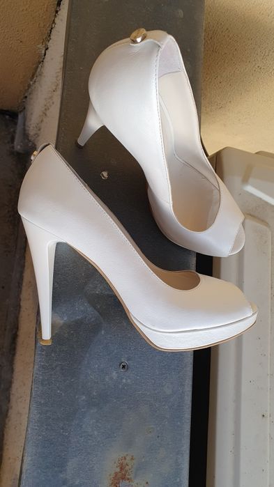 Pantofi Botta albi