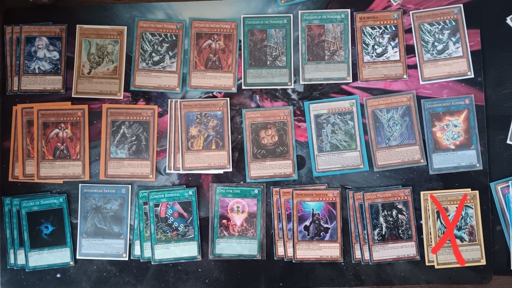 Yu-Gi-Oh! Бълк  от  около 400 карти