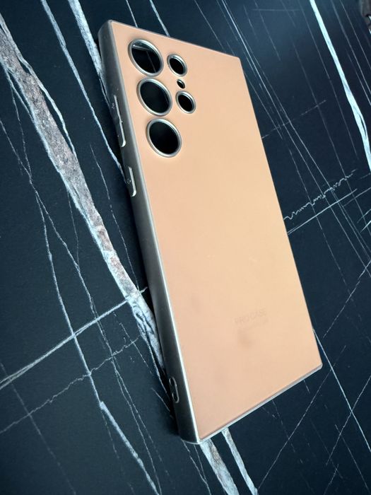 Кейсове Samsung s24 ultra/Iphone 15 Pro max с камъни swarovski/Loewe