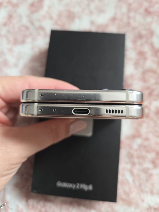 Samsung Galaxy Z Flip 5