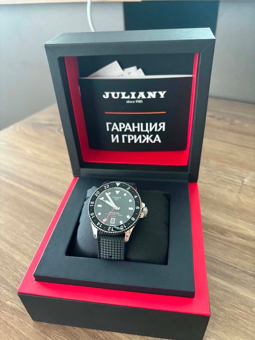 Часовник Tissot Seamaster + GMT