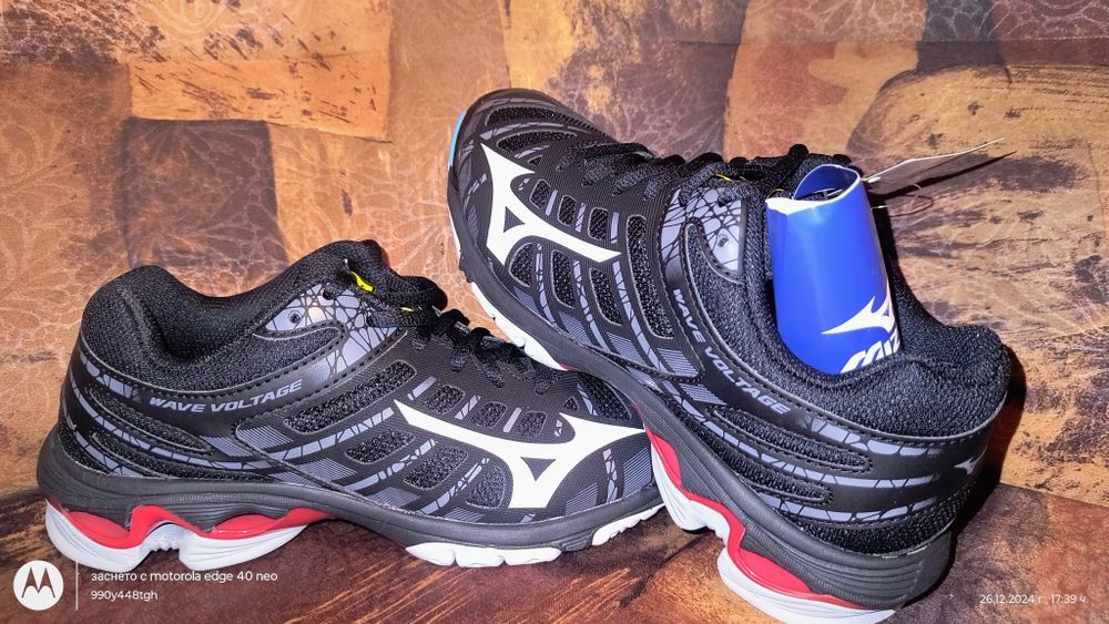 Маратонки  Mizuno