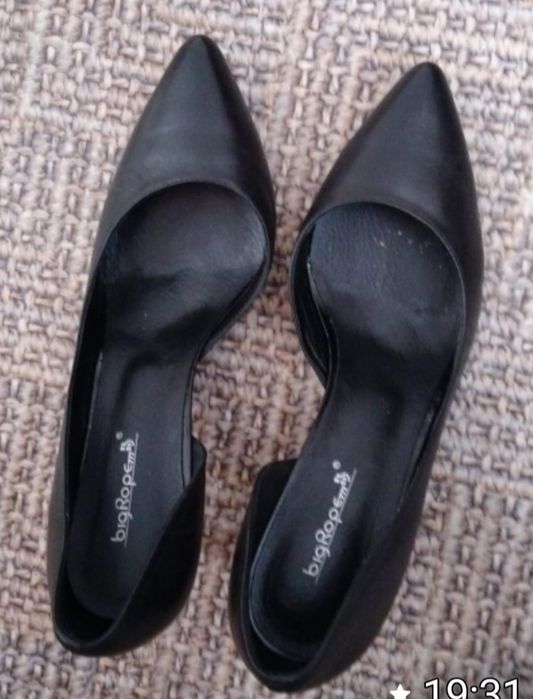 Туфли чёрные кожанные отличного качества