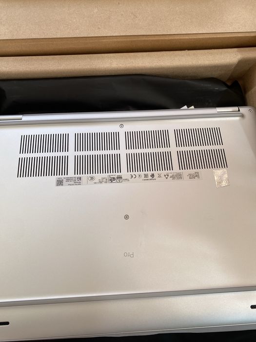 Продавам Dell Pro 16 Plus PB16250 – чисто нов