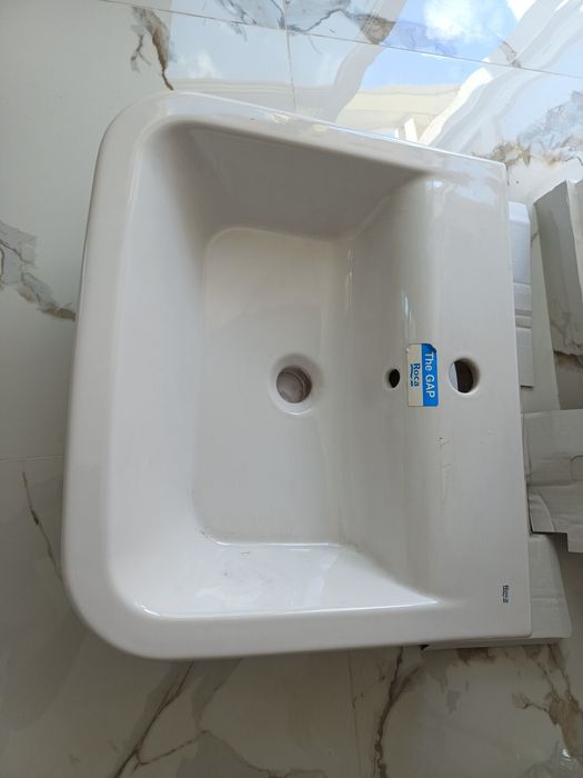 Продавам мивка за баня ROCA нова, неизползвана