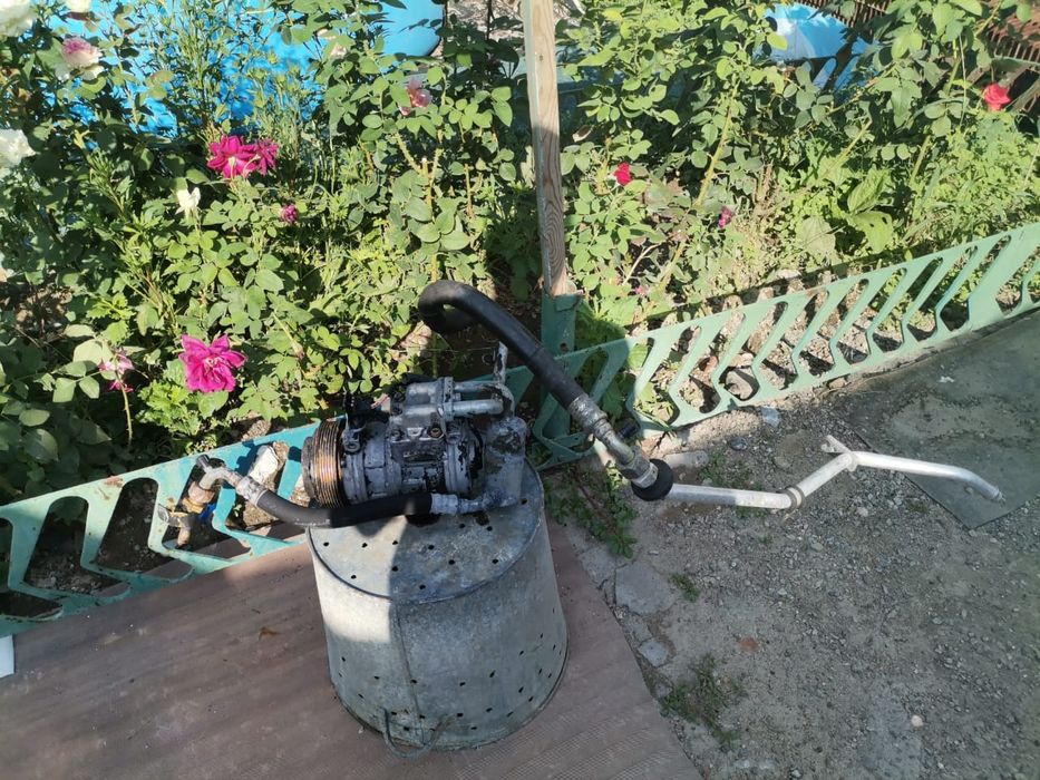 Компрессор кондиционера на Мерседес