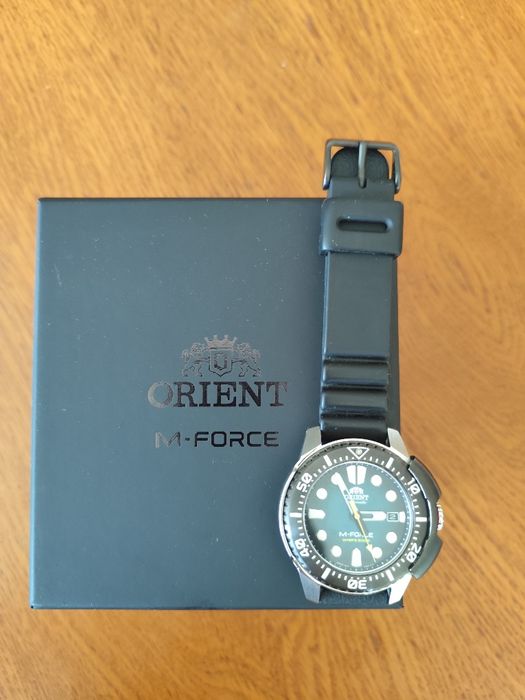 Часовник Orient m force