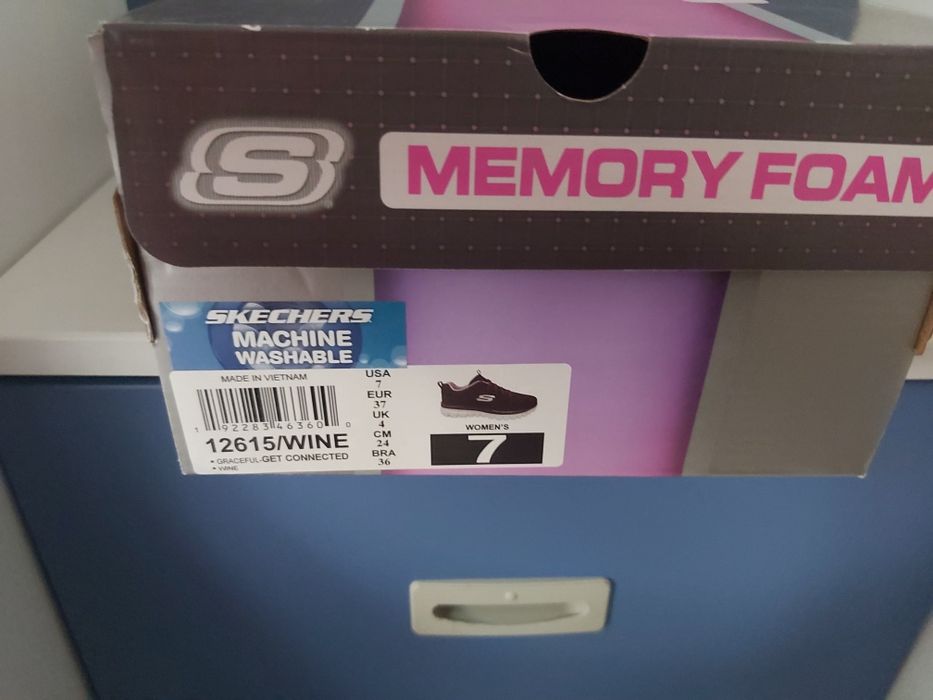 Adidași skechers