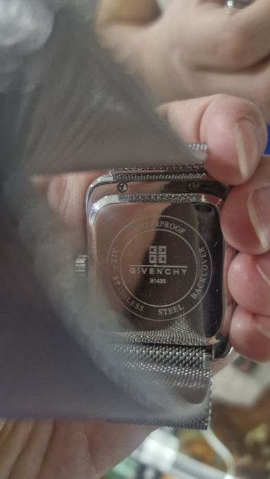 Часы Givenchy

магнитный ремешок

Люкс