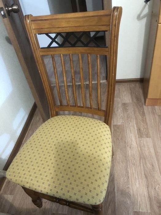 Продам стол со стульями