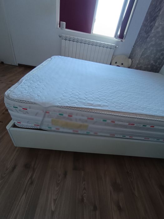 Pat dormitor și saltea ortopedica