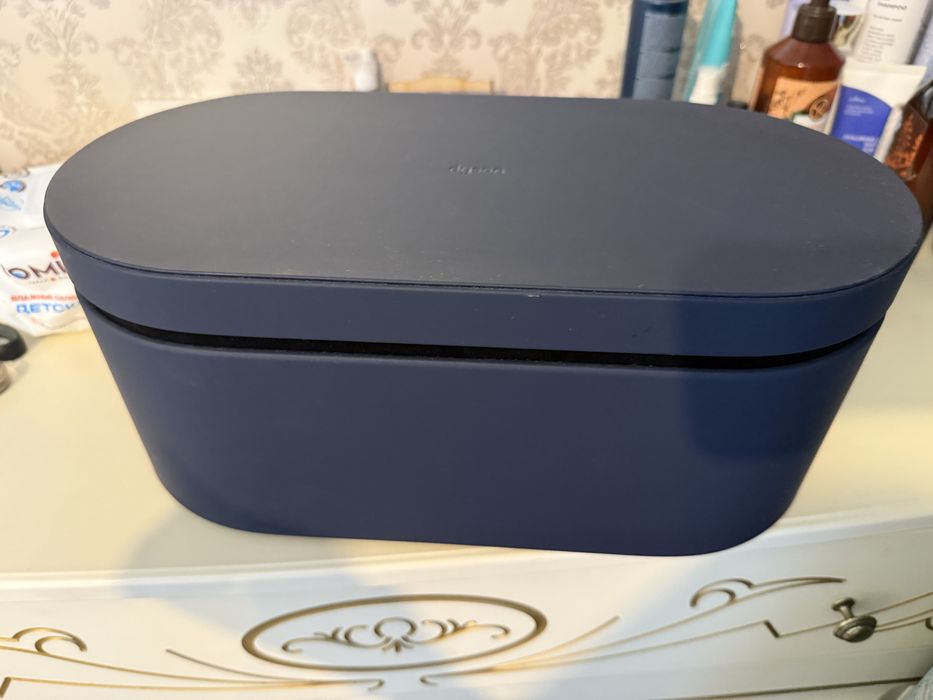 Продается Dyson.