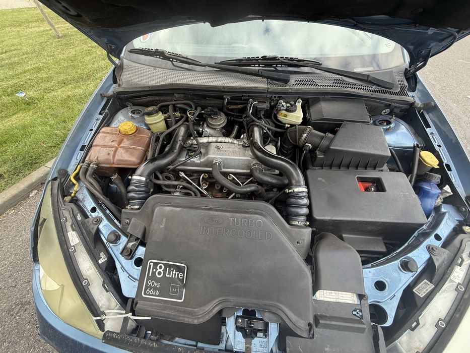 Dezmembrez ford focus 1.8 diesel