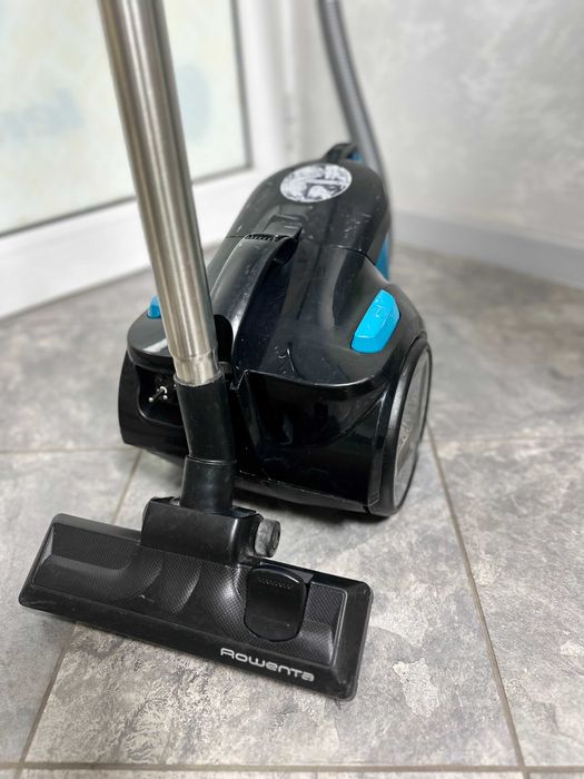 Прахосмукачка без торба ROWENTA COMPACT POWER CYCLONIC RO3731EA 1.50 L