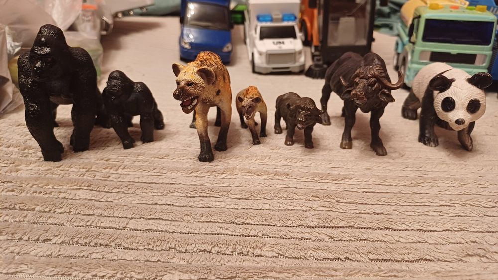 Наборы животных 1000 тг