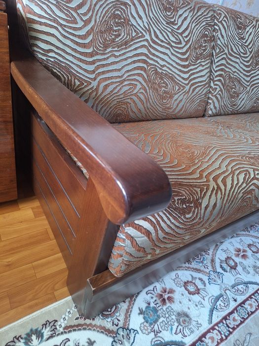 Продам диван б/у