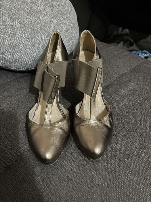 Дамски чехли и обувки adidas ugg furla s olivar и много други