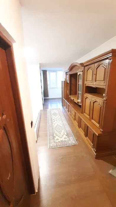 Garsoniera etajul 1 în bloc de cărămidă