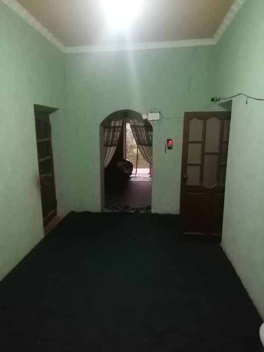 Uy sotiladi xamma qulayliklariga ega