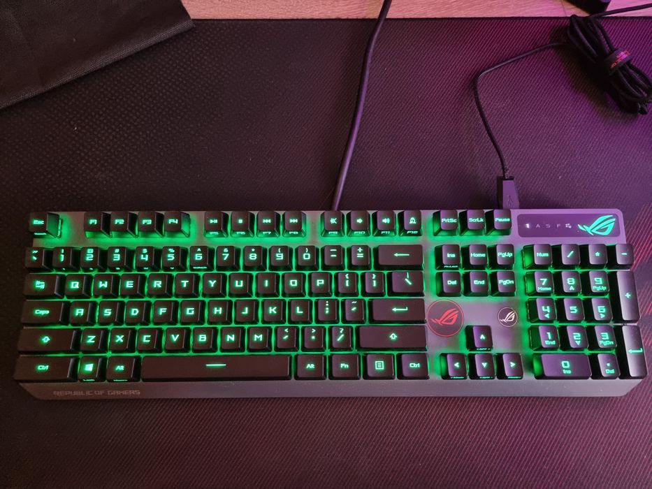 Tastatura Asus ROG Strix Scope RX