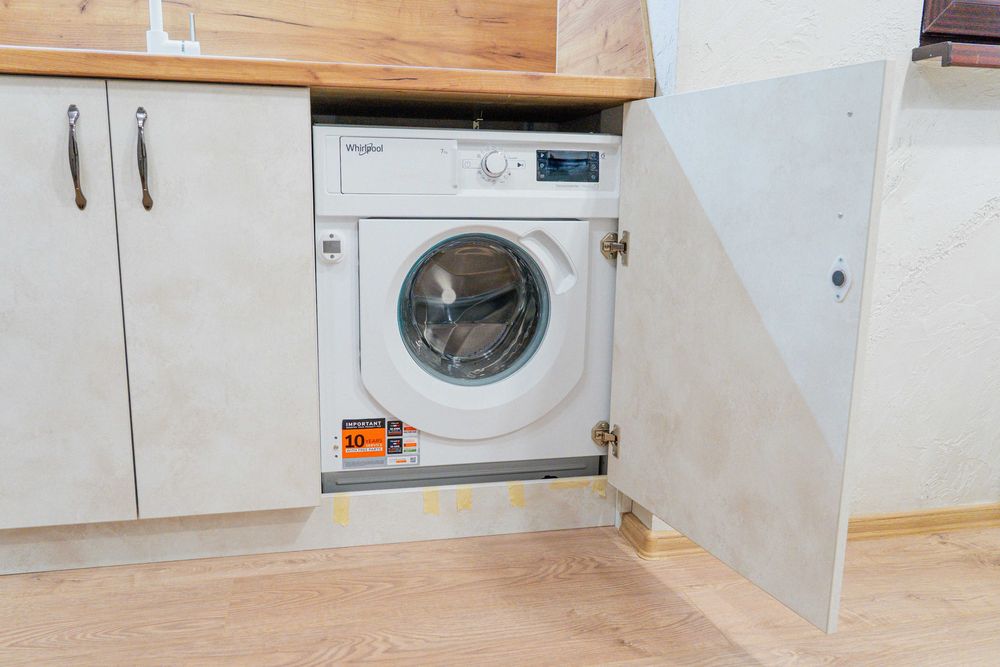 Дава се под наем Тристаен апартамент в Добрич, Център - 57 кв.м за 408 € - Снимка #4