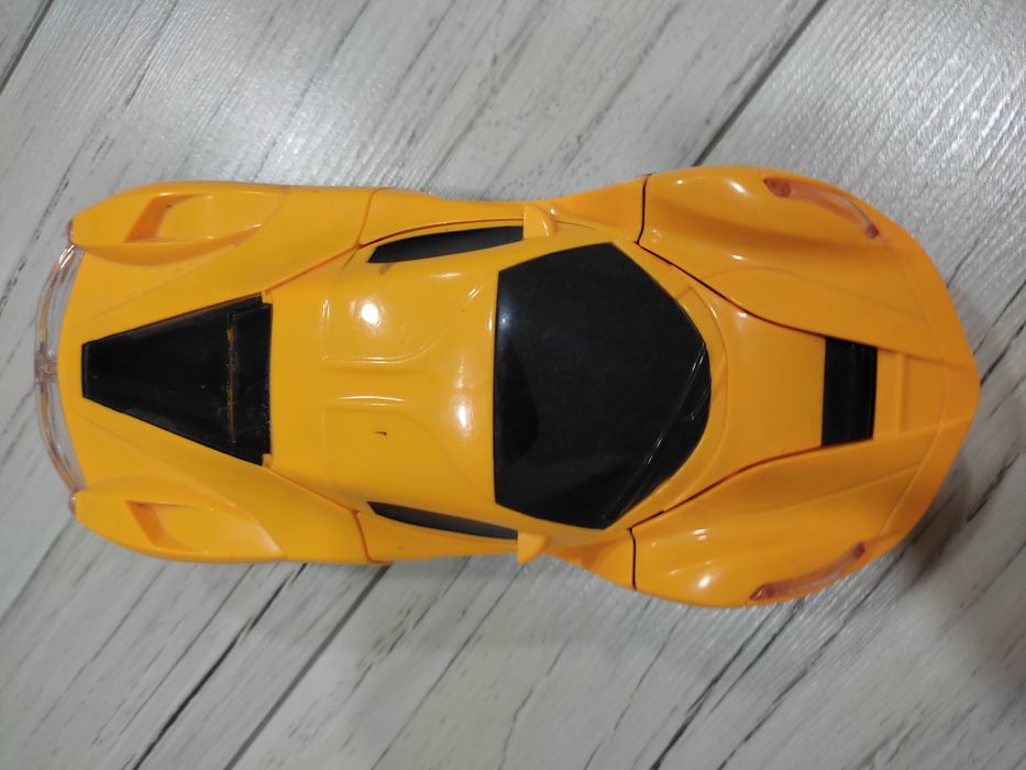 Машина трансформер Бамбелби