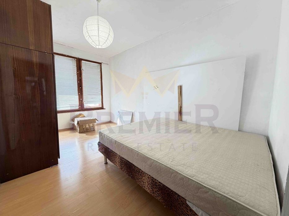 Продава се Двустаен апартамент в Варна, Погреби - 50 кв.м за 2100 €/кв.м - Снимка #2