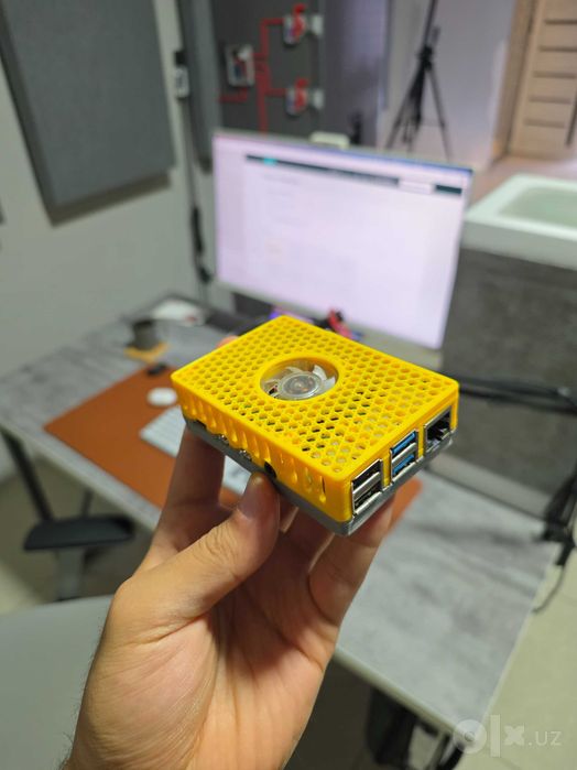 Raspberry Pi 4B 4GB + case, kuler, blok pitaniya, 32GB SD