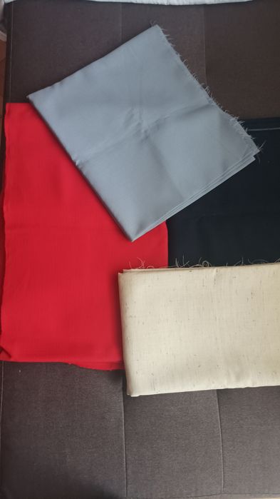 Продавам платове