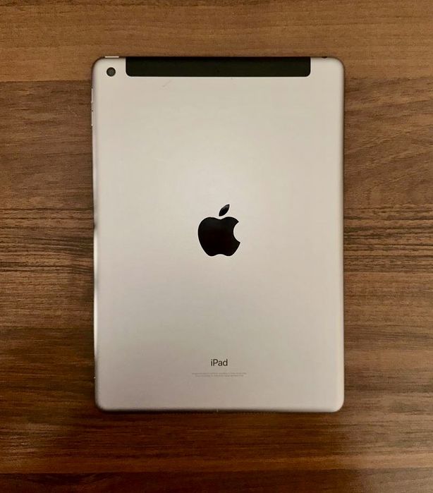 Продается iPad с чехлом