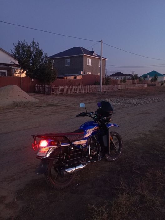 мотоцикл 200 кубов идеал