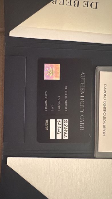 Продам золотые серьги с бриллиантами