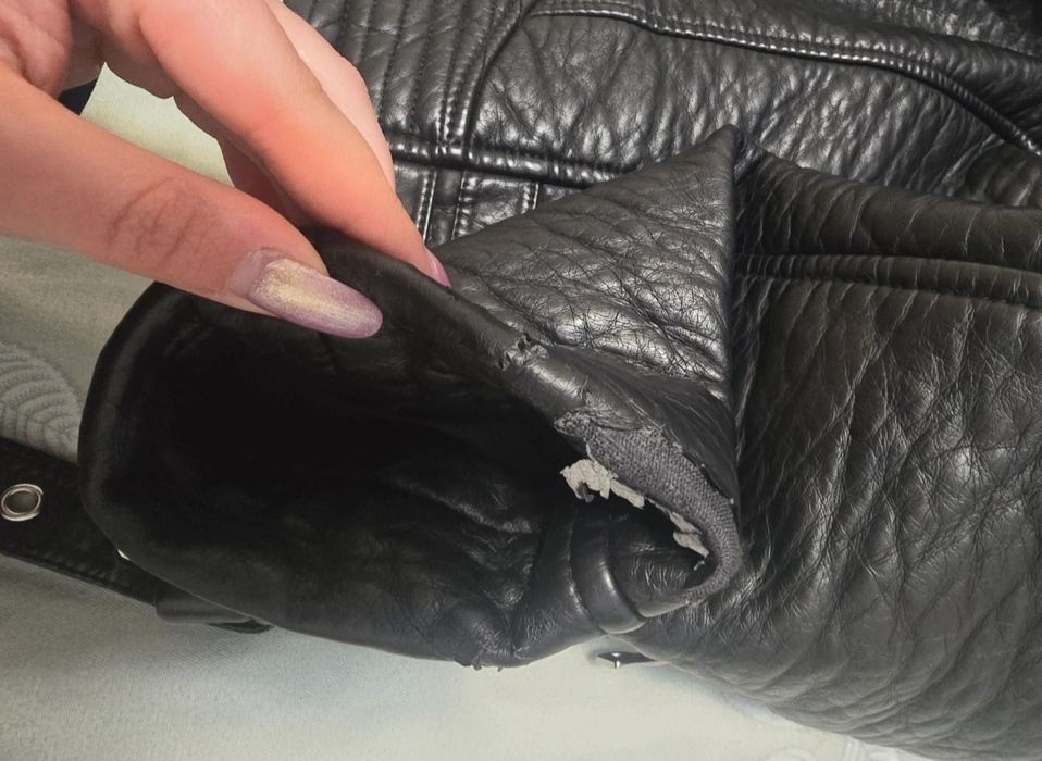 Geacă de piele neagră Guess damă cu blăniță