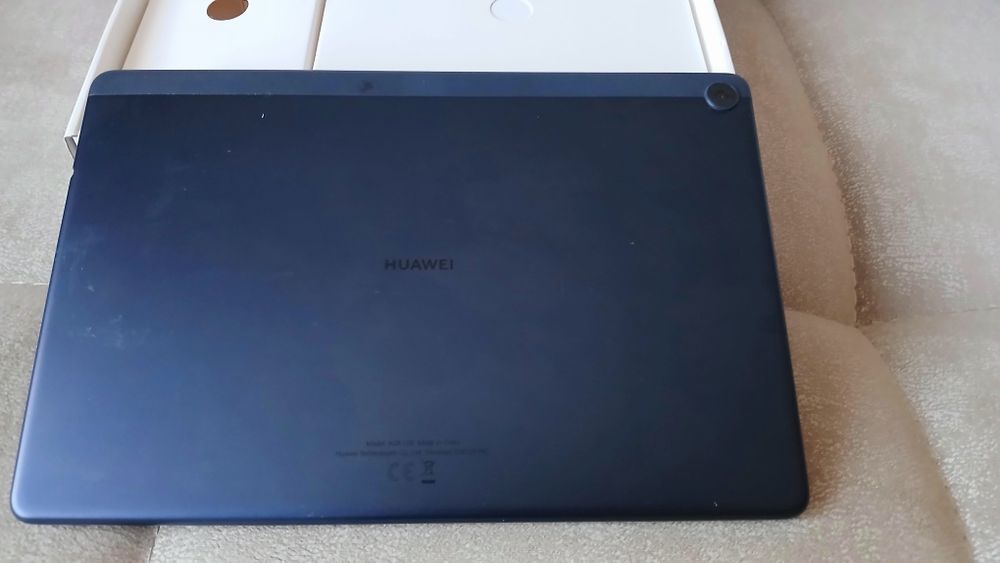 ПРОДАМ Huawei MatePat T10